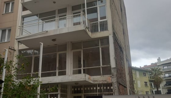 İzmir Karşıyaka Kentsel Dönüşüm Projesi -Çınar Apartmanı